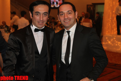 Emil Bədəlov ilin toyunu çaldırdı (FOTO)